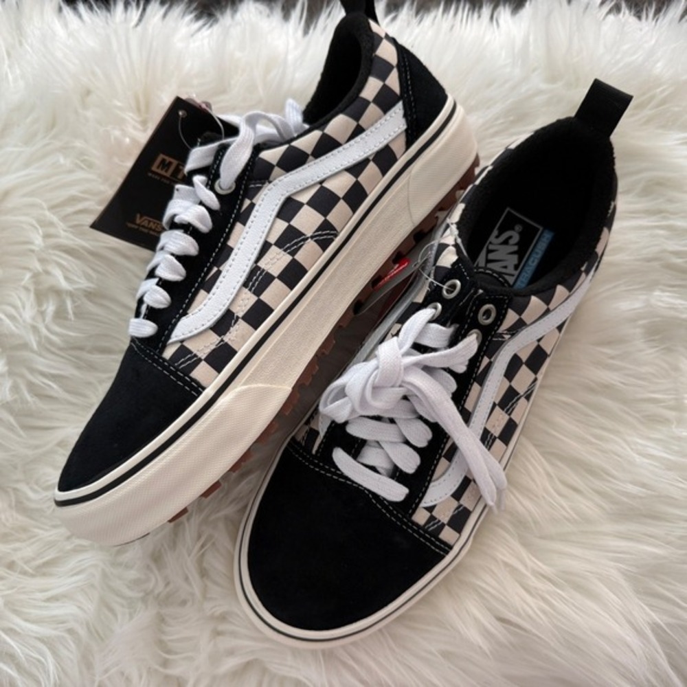 Vans Old Skool MTE 1 Checkerboard Men's Shoes NEW 9.5 Insulated Black White - Picture 1 of 8